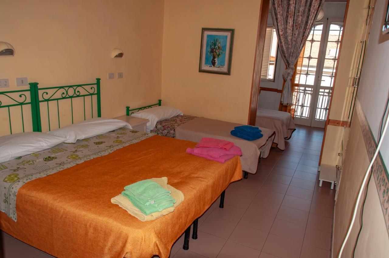 Hotel Villa Morgana Viareggio Eksteriør billede